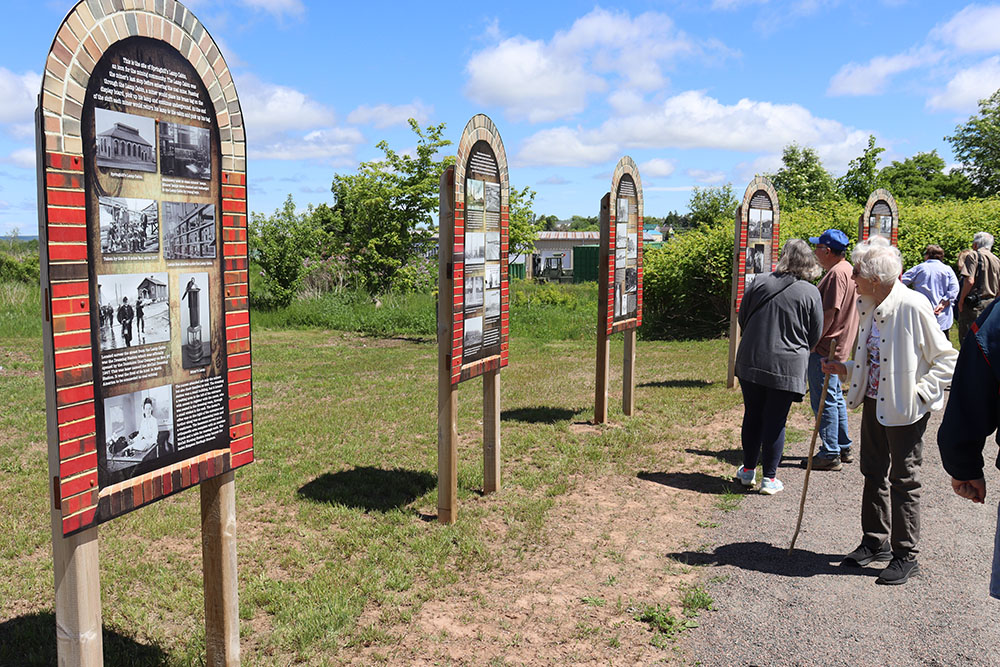 Funded by the estate of the late Dr. Dorothy Saffron, the Lamp Cabin Memorial Park includes interpretive signage detailing the history of the site and mining in Springhill, a sign in tribute to the women of Springhill, a brick planter, a walking trail, benches and accessible picnic tables