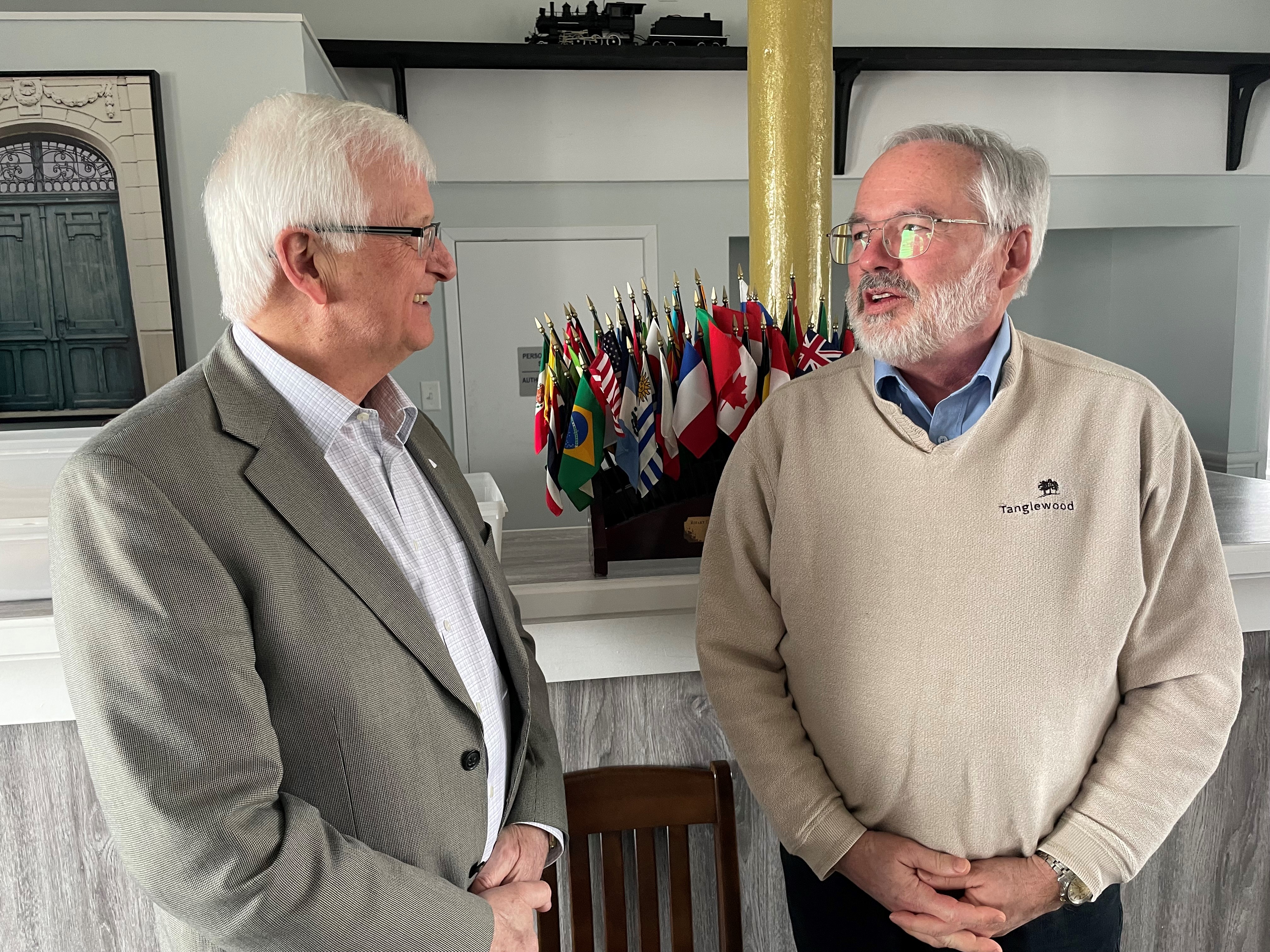 Municipality of Cumberland Mayor Murray Scott (left) speaks with Amherst Rotary Club member Bruce Baxter following his annual address to the business club on Monday, Feb. 12, 2024. Darrell Cole – Municipality of Cumberland photo